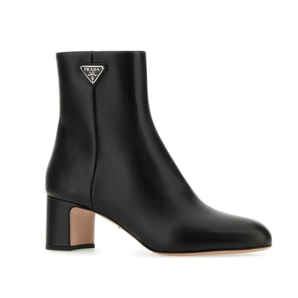 NWT Prada Ankle Boots Black Leather Block Heels Pointed Toe Zip Closure Sz 35 - Picture 2 of 10